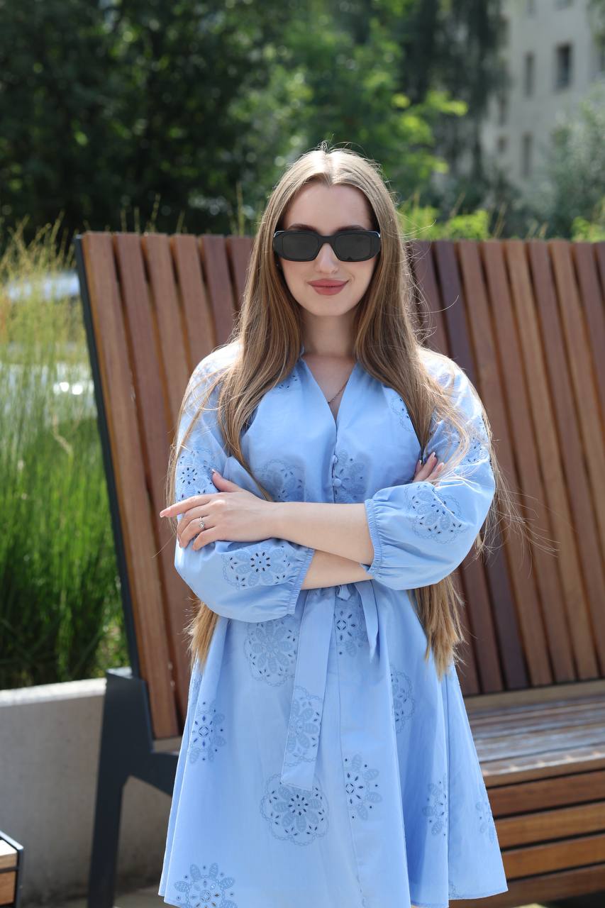 Про компанію